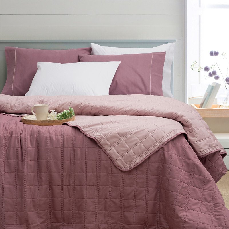 Cubrecama Queen Size Verano Bitono Micromatelaseado 235x240 Color Look | Malva Lisa