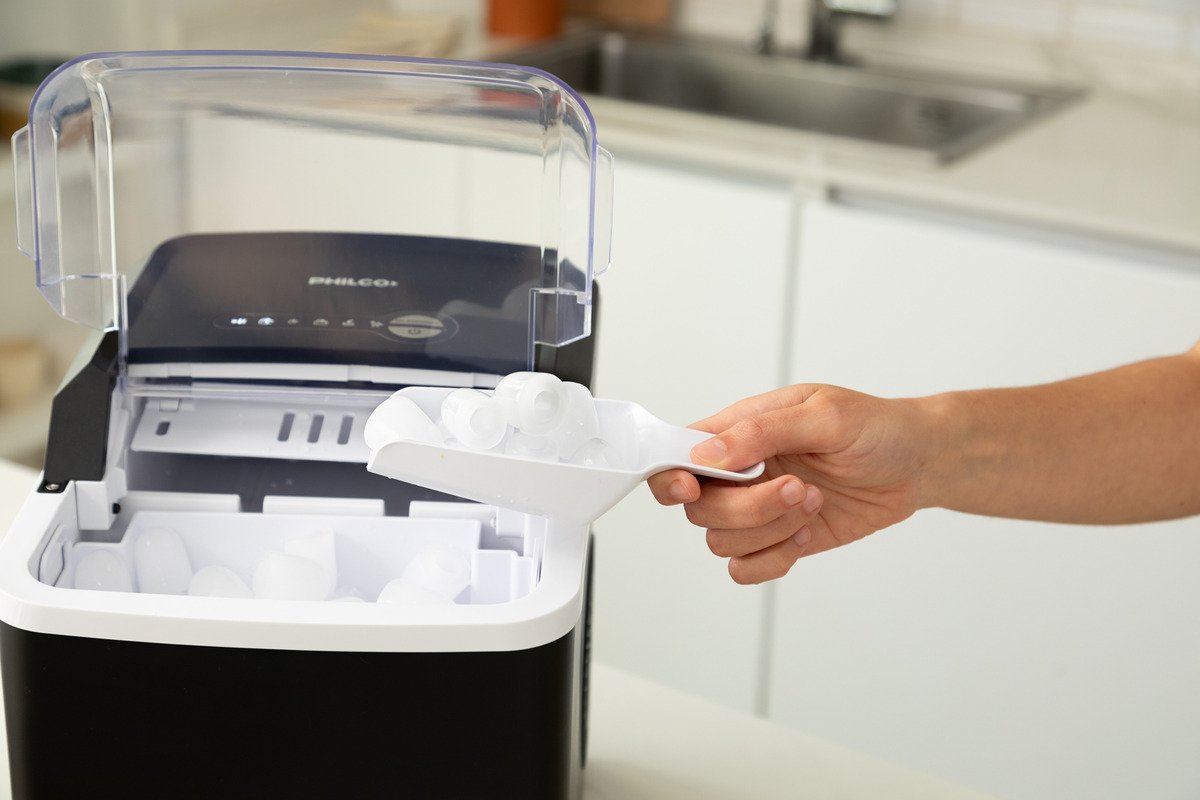 Fábrica De Hielo Philco Imb23php 2 Medidas Color Negro - Imagen 10