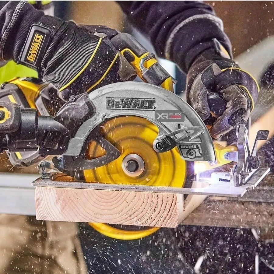 Sierra Circular Inal. Dewalt Dcs578t2 7 1/4 Flex Volt 60v Amarillo 50 - Imagen 5