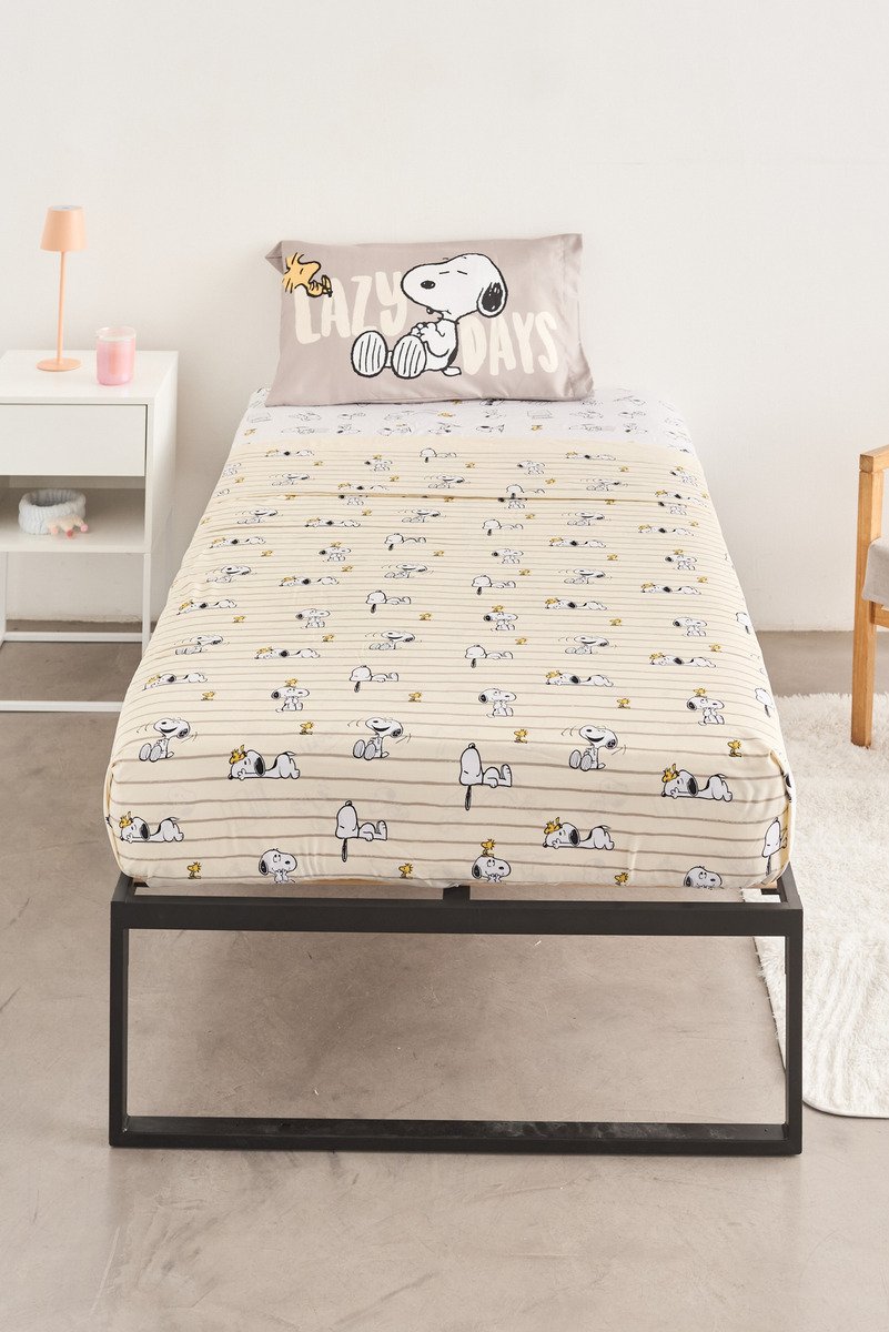 Juego De Sábanas 1 1/2 Plus Snoopy Piñata Beige Snoopy