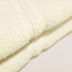 Juego De Toalla Y Toallón Alcoyana 600 Gramos En 100% Algodón Color Natural Liso Crema