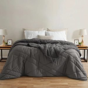 Acolchado King Size Edredón Reverso Corderito Alcoyana Color Norway Gris Asfalto Diseño De La Tela Matelaseado
