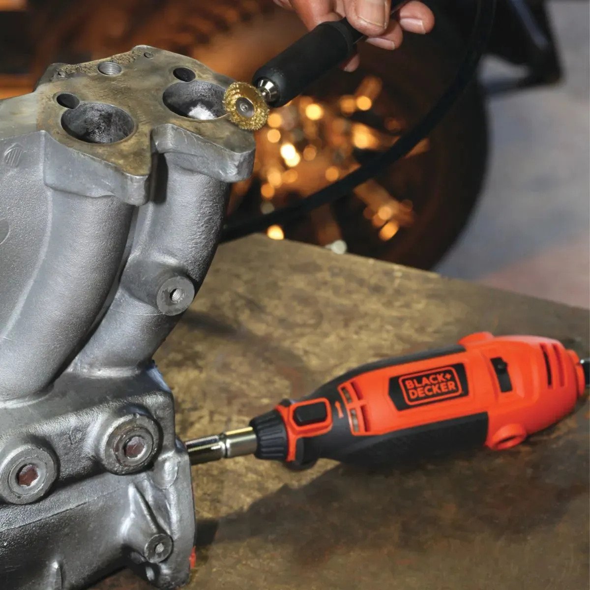 Minitorno Rt18ka 120w Mas 113 Accesorios Color Naranja Black+decker 50 Hz 120 W - Imagen 5