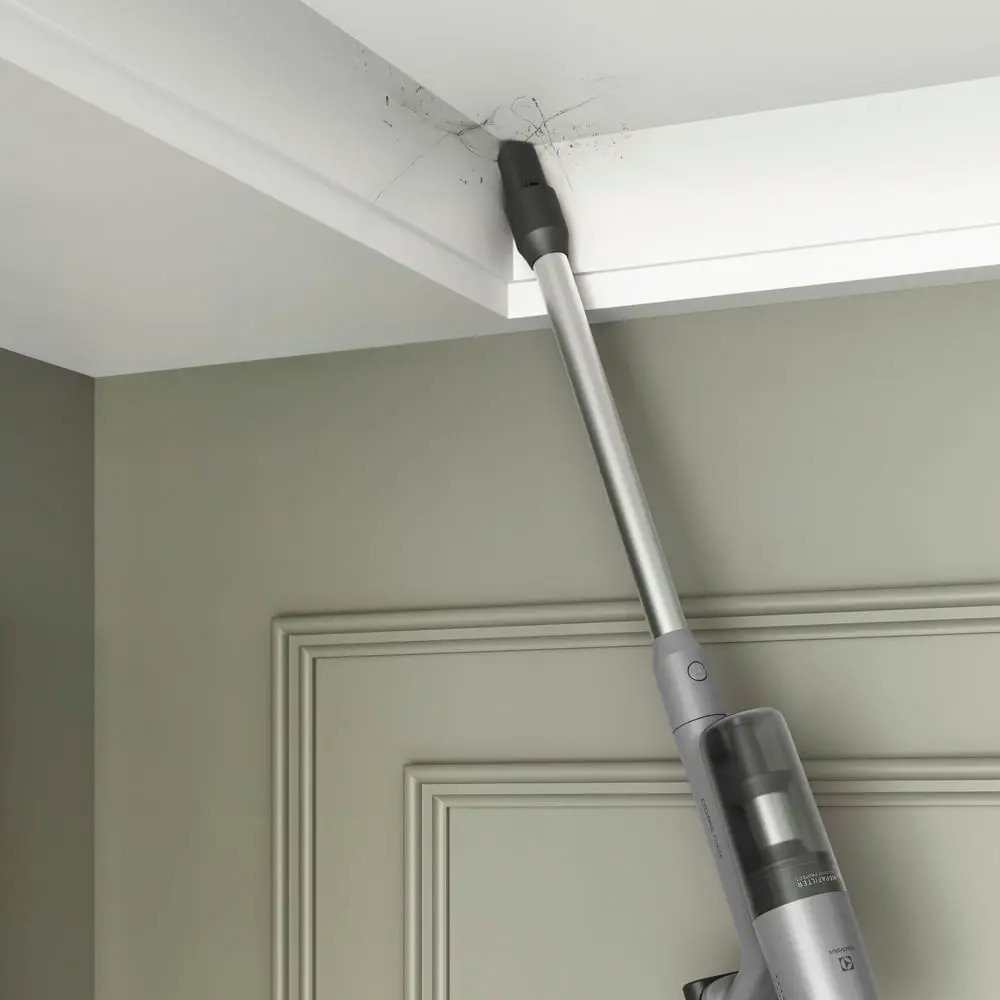 Aspiradora Inalámbrica Vertical Electrolux Ptec100 300ml Gris - Imagen 10